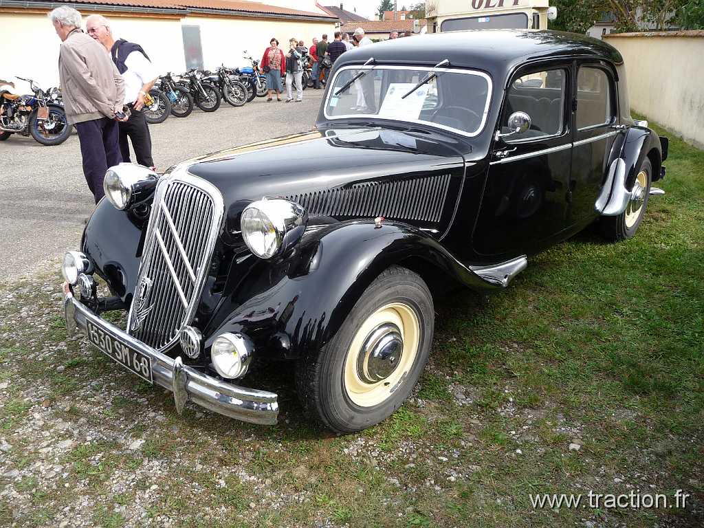2014_Rustenhart (67).JPG - 34ème Randonnée Internationale des Vendanges organisée par le CVAAM, Traction 15 Six de 1952